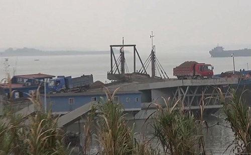 安慶市江豚自然保護(hù)區(qū)不斷瘦身 &ldquo;水中大熊貓&rdquo;生境堪憂